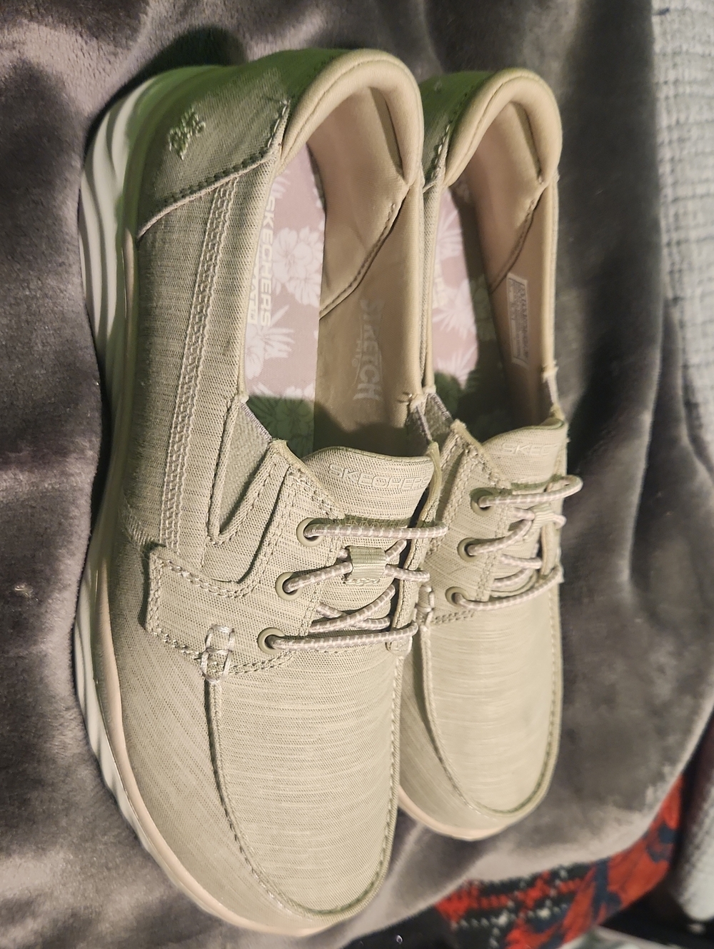 Sketchers Goga MAT plush